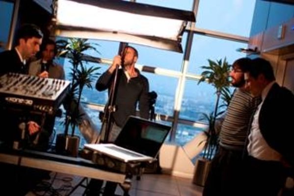 Deepcentral, filmari clip Cry It Away