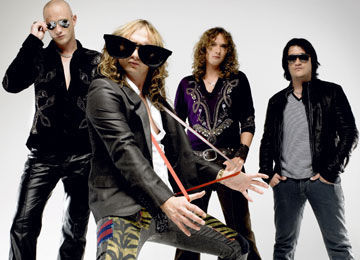 THE DARKNESS vor canta alaturi de LADY GAGA la Bucuresti