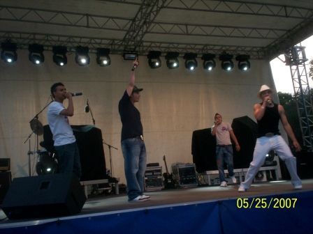 Acustic & Expresiv